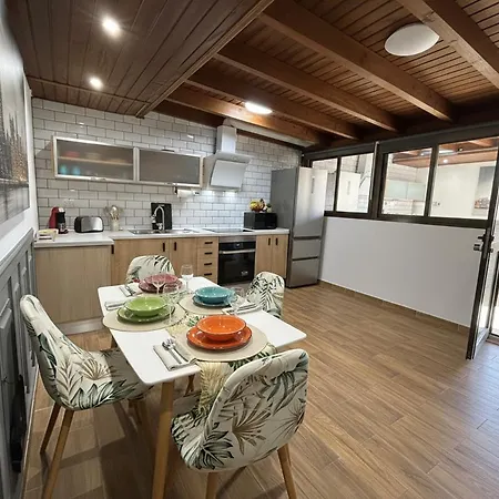بيت للعطل Suite Con Bano Privado Centrica ,Terraza ,Check Automatic *